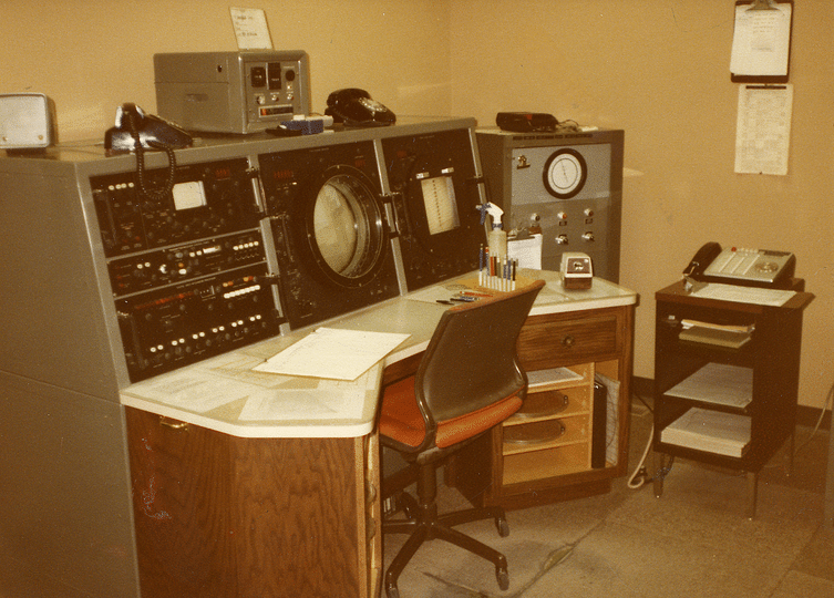 Radar de surveillance météorologique (WSR) Console WSR-74C