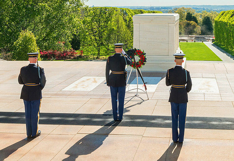 tomb of unknown soldier summer