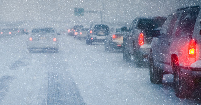 news insights winter weather outlooks news header cars in snow