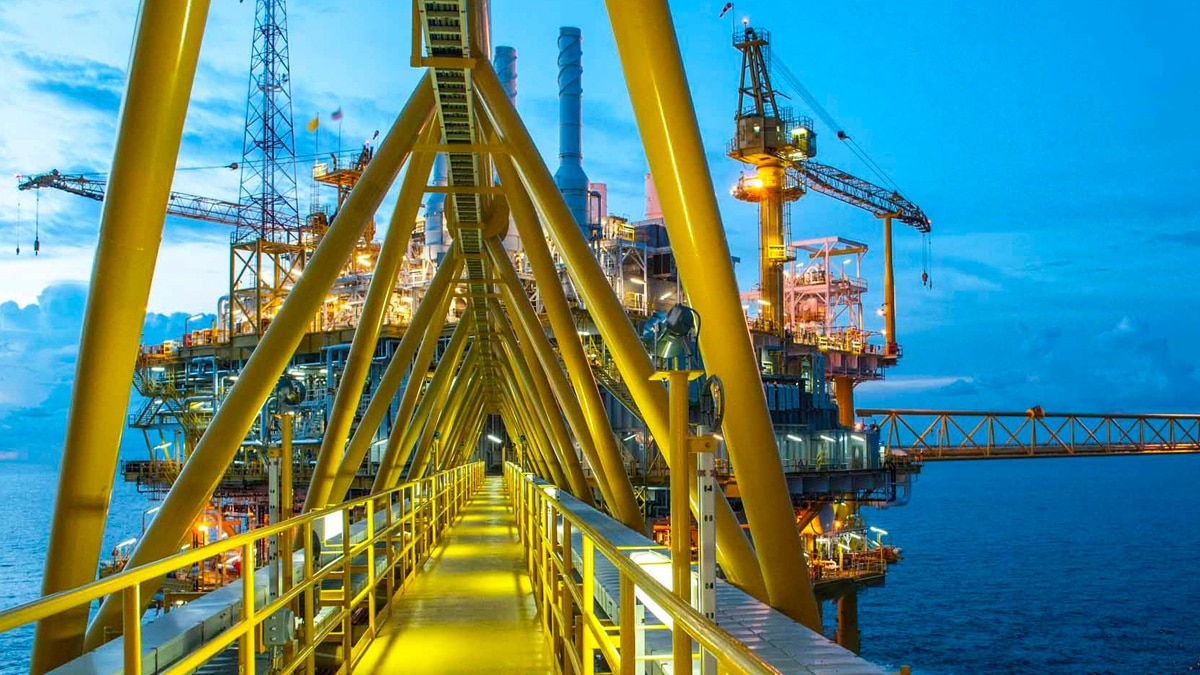 Maritime Weather DTN WeatherOps Marine Platform