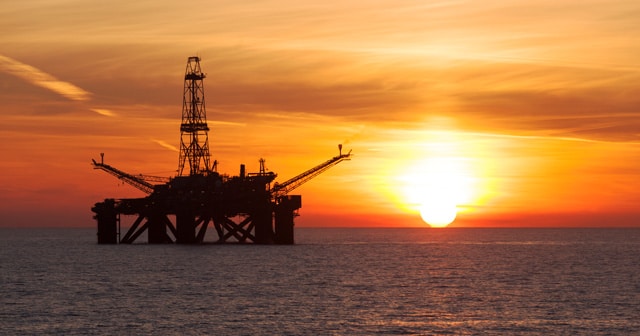 Blog Header Oil Rig Offshore