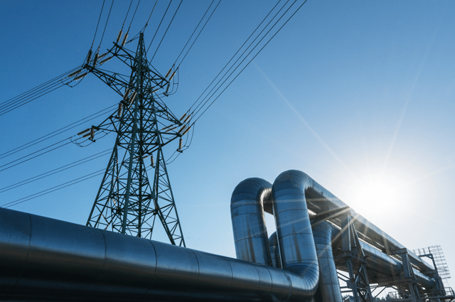 Pipeline with Power lines
