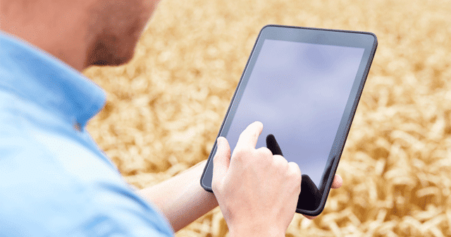 Blog header Farmer on tablet