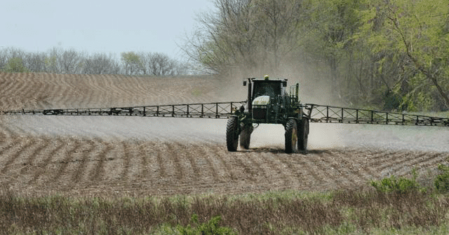 Tractor Spraying