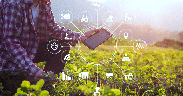 Blog header Farmer on tablet with data